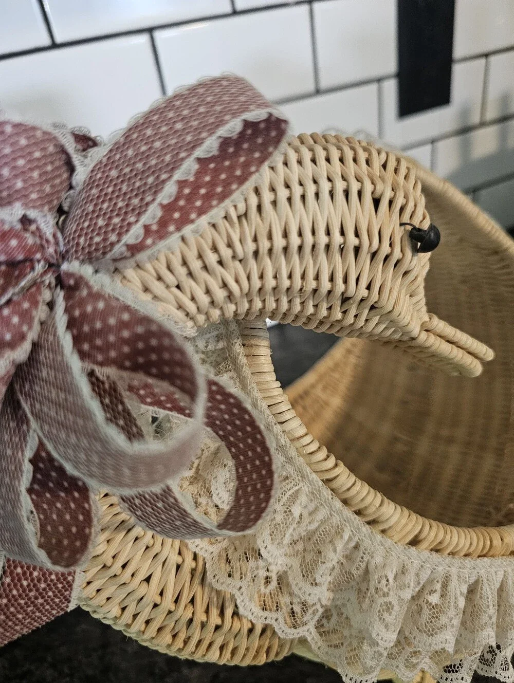 Cottagecore Goose Basket 3D Full Shape Wicker Lace Ribbon Neck Feet Vintage Rare